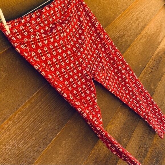 LulaRoe Leggings Red Geometric Patterned - Picture 4 of 13